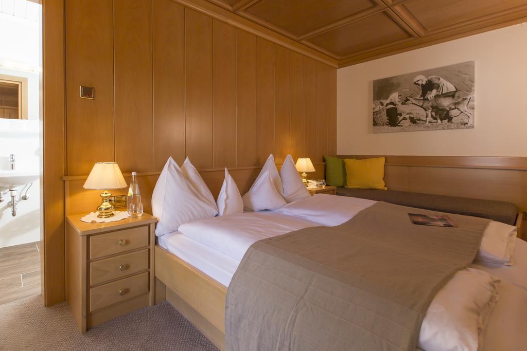 Hotel Burgfrieden ガイス エクステリア 写真
